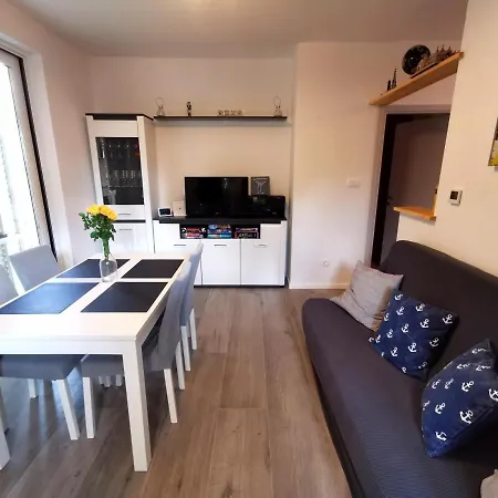 Apartment With Balcony Nike